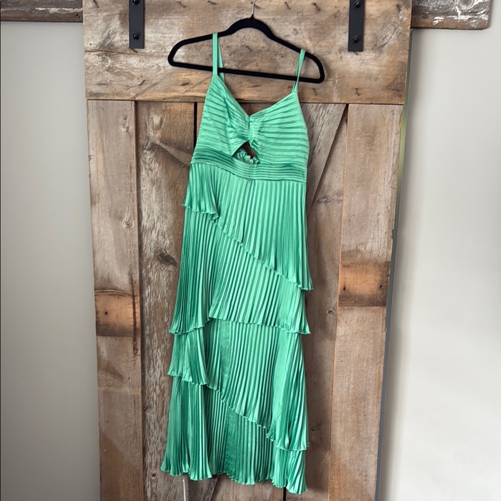 Abercrombie & Fitch Green Pleated Asymmetrical Sundress